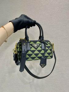 Prada Handbags 475